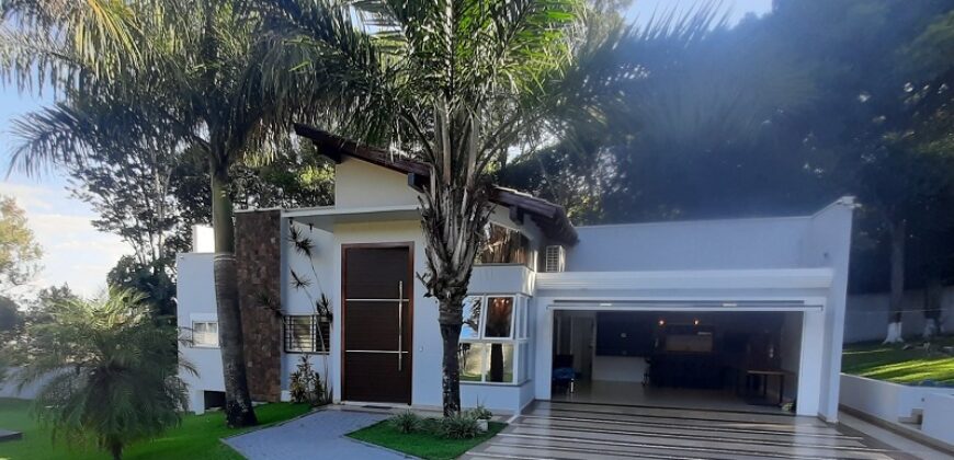 CASA ALTO PADRÃO EM GUATAMBÚ
