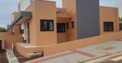 GEMINADA DE ESQUINA (SUÍTE + 1 QUARTO) NO LOTEAMENTO VEDERTI
