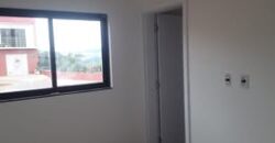 GEMINADA DE ESQUINA (SUÍTE + 1 QUARTO) NO LOTEAMENTO VEDERTI